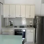 شقة فندقية Ostria Village مِلوبوتاس