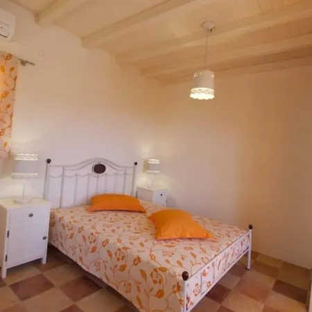 아파트호텔 Ostria Village 3*