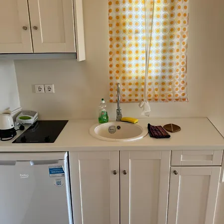 Ostria Village 아파트호텔