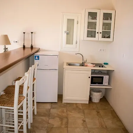 Ostria Village Lejlighedshotel
