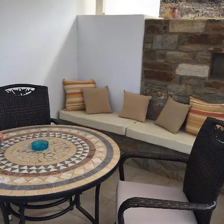 Ostria Village 아파트호텔 3*