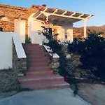 Ostria Village Aparthotel