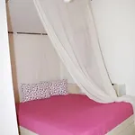 Ostria Village Aparthotel Mylopotas