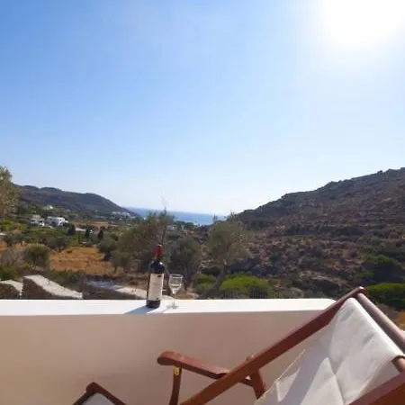 Ξενοδοχείο με διαμερίσματα Ostria Village