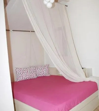 Ostria Village Aparthotel Mylopotas