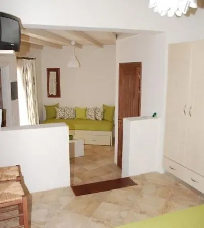 Ostria Village Mylopotas