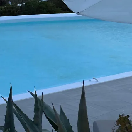 Ostria Village Aparthotel Mylopotas