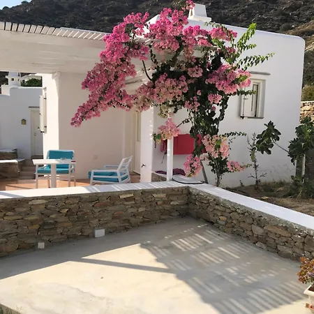 Ostria Village Aparthotel Mylopotas