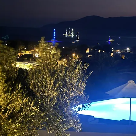 Ostria Village Aparthotel Mylopotas