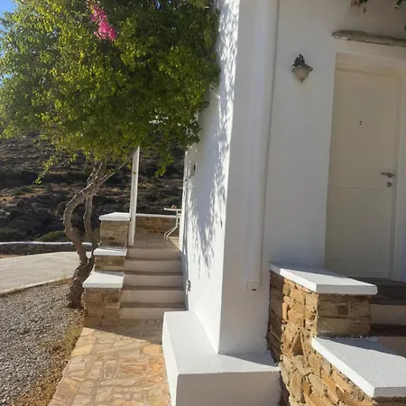 Ostria Village Aparthotel