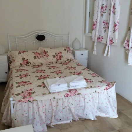 Ostria Village Mylopotas